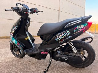 Yamaha Jog RR Negra