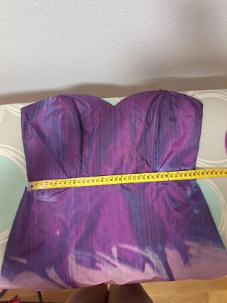 Vestido cóctel con fajín y chaqueta