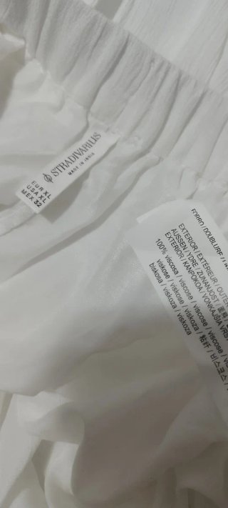 Falda larga blanca Stradivarius