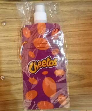 Cantimplora Cheetos reutilizable con mosquetón