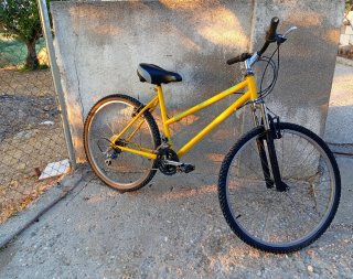 Bicicleta de Montaña Amarilla