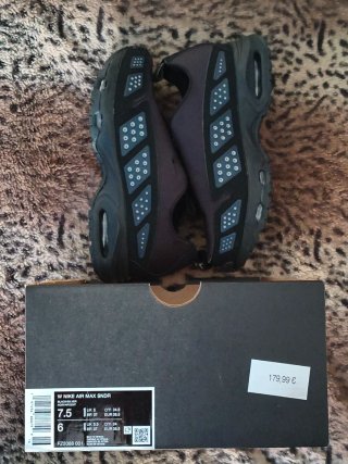 Nike Air Max SNDR Negras Talla 38.5 - Nuevas