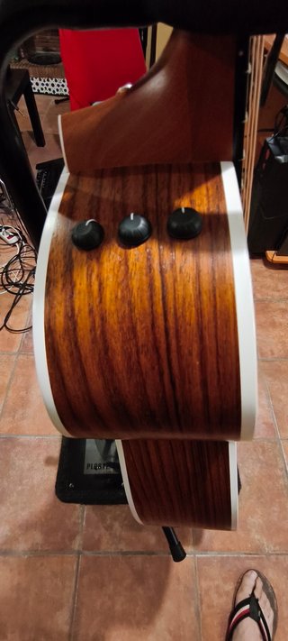 Guitarra acústica Taylor 214 ce