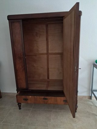 Armario antiguo madera