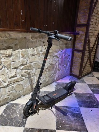 Patinete eléctrico Ninebot como nuevo