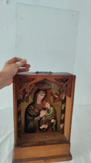 Capilla domiciliaria madera