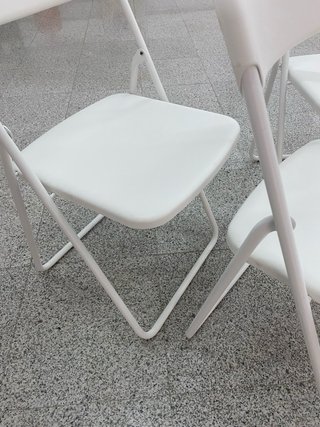 Sillas plegables IKEA blancas