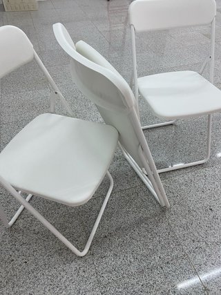 Sillas plegables IKEA blancas