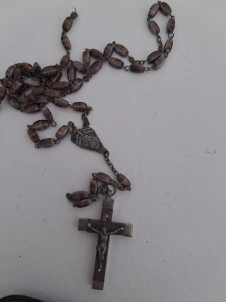 2 Rosarios Antiguos con Cruces y Fundas
