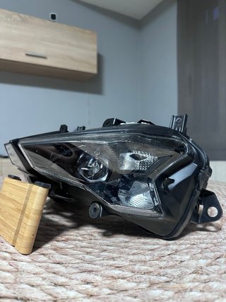 Faro delantero Original ZX6R 2024 2025