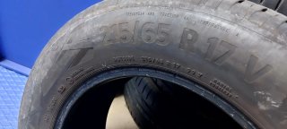 215/65 R17 99V