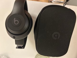 Beats Studio Pro Negros - Como Nuevos