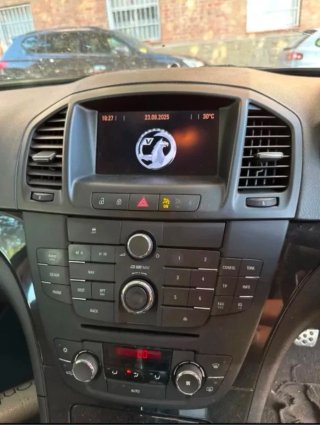 Opel Insignia 2011