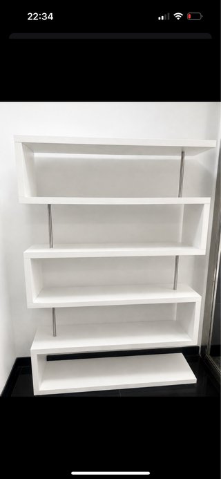 Estantería de diseño moderna