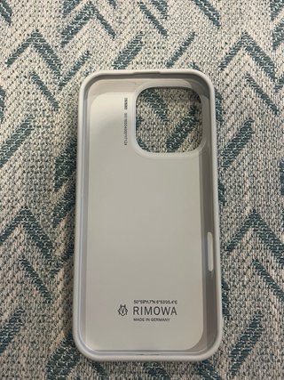 Capa RIMOWA iPhone 16 Pro Cinza
