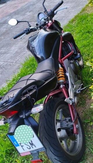 Kawasaki ER6N 2007 etiqueta C