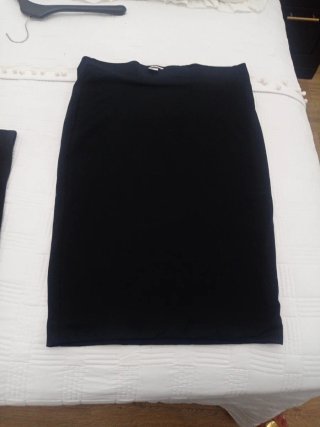 Falda tubo negra