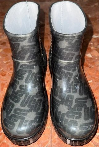 UGG drizlita graphic monogram boot.