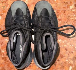 Yeezy Quantum Onyx.