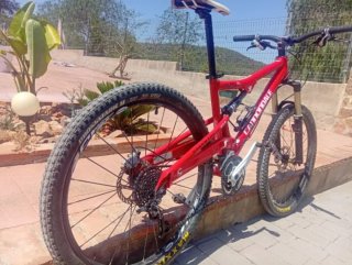 Bicicleta Cannondale Rush Roja