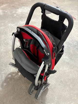 Silla de paseo Chicco roja y gris