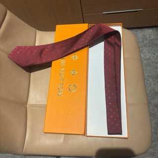 Corbata Louis Vuitton Roja
