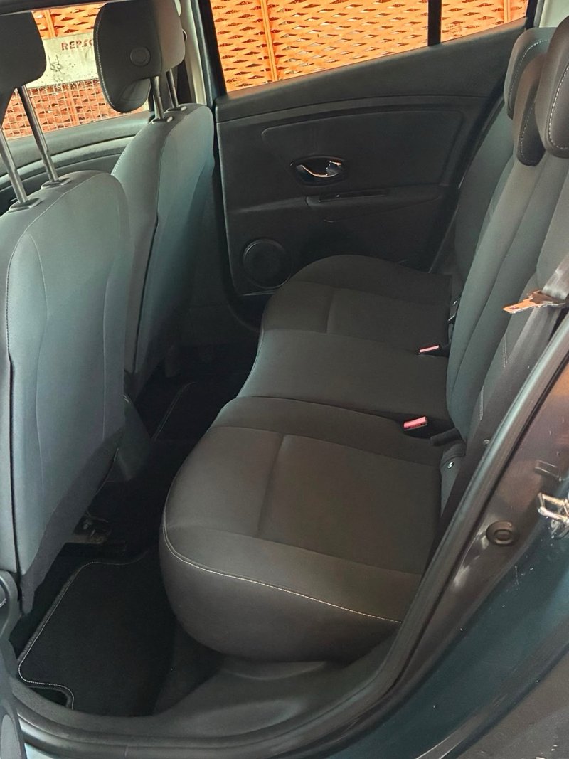 Renault Mégane 2016, foto 10