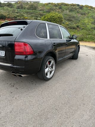 Porsche Cayenne 2005