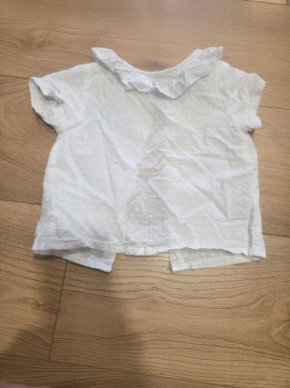 Camisa bebé blanca con cuello volante