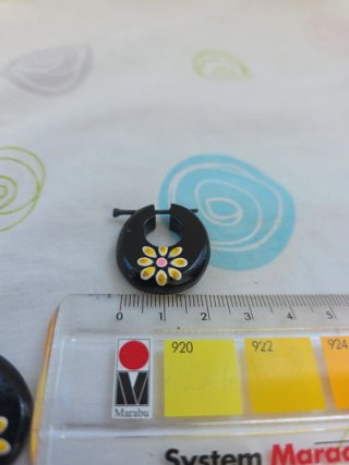 brincos argolas feito à mão de madeira