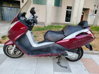 Peugeot Satélis 125cc scooter