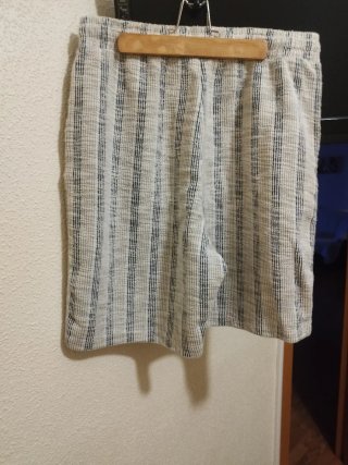 Pantalón corto hombre rayas