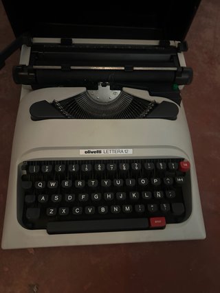 Olivetti Lettera 12 Máquina de Escribir