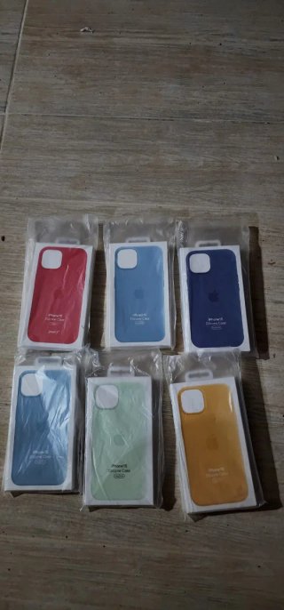 Fundas iPhone 15 Silicona (Varios Colores)