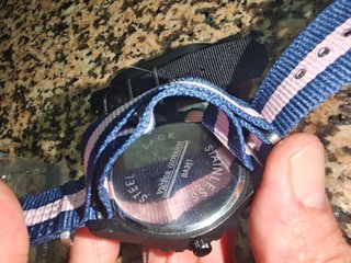 Reloj Víctor Giovanni Negro y Rosa