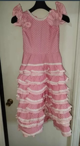 Vestido rosa lunares volantes