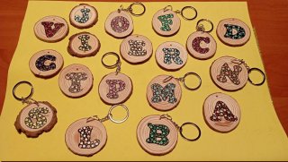 Llaveros Letras Madera Pintadas - 3€/Ud