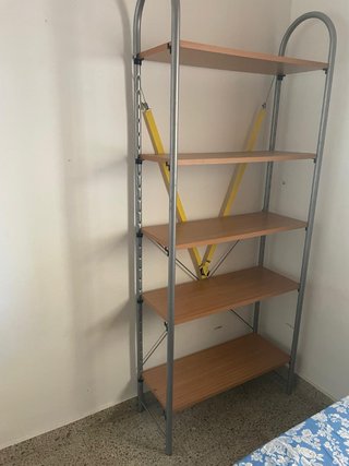 Estantería Metálica y Madera