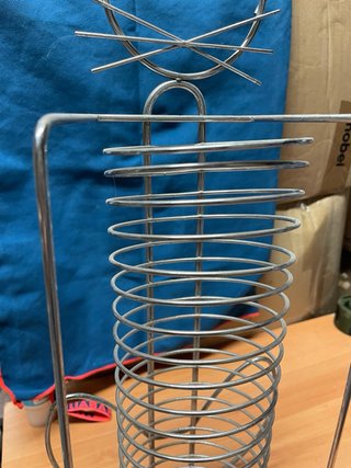 Soporte clasificador CDs diseño gato