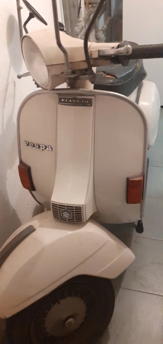 Vespa PX125E 1983 da ristrutturare