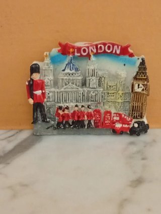 Iman relieve 3D Londres London original