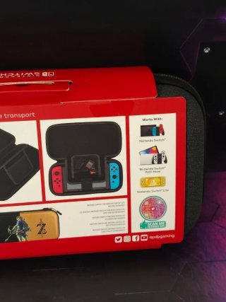 Funda Nintendo Switch PDP Zelda Hyrule Hero Link