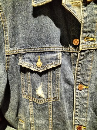 Cazadora vaquera Bershka chico azul