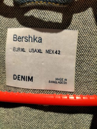 Cazadora vaquera Bershka chico azul
