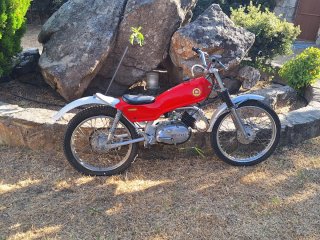 Montesa Cota 25 Trial Roja