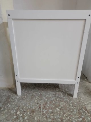 Cuna blanca para bebé