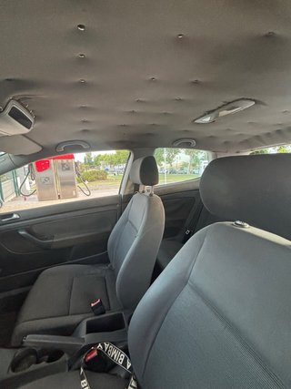 Volkswagen V