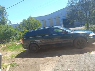 Volkswagen pasat 130 2003