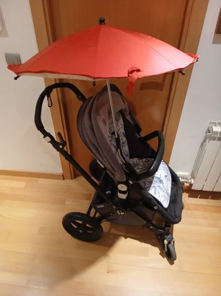 Sombrilla Bebecros para cochecito roja
