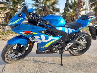 Suzuki GSX-R125 Azul Deportiva